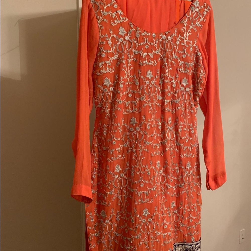 Eastern Outfits - Picture 8 of 8